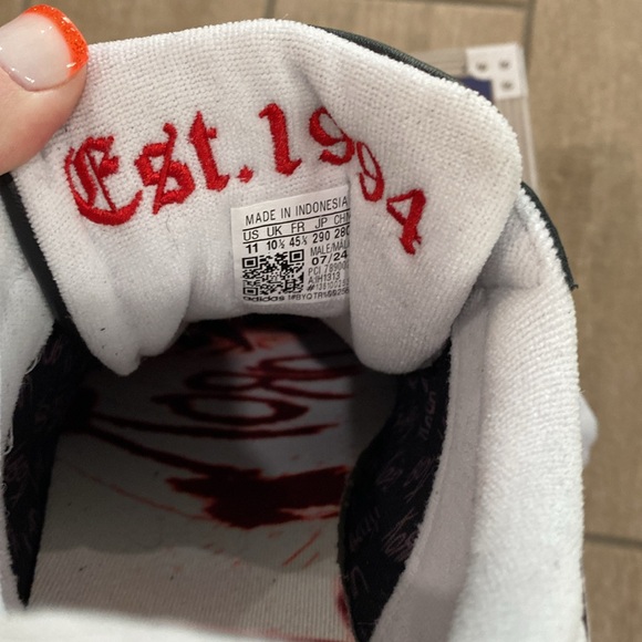 Korn Adidas superstar size men’s 11 NWT and box - Picture 4 of 5